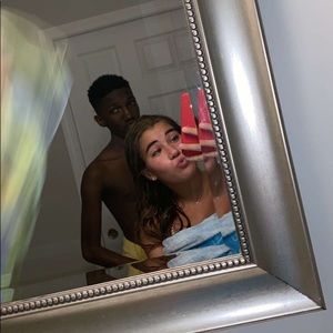 Meet your Posher, Avery